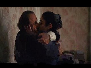 لب دادن گلشیفته فراهانی به دو مرد - Фарахань French Kiss