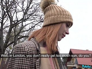 Redhead Brit Fucks untuk Posh Villa 1 - Agen Publik