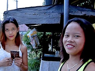 TrikePatrol 2つのセクシーなフィリピン人は、外国人を吊るします