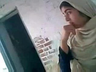 X engaño hijabi Árabe esposa musulmana y follando vecino