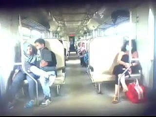 indonesian- ngintip jilbaber ciuman dan grepe dalam Kereta