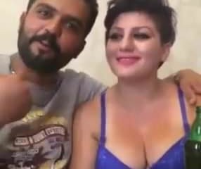 IRAN dễ thương Cô gái Cô gái Uống Trước Lovemaking Mommy